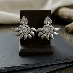 Kundan & Petal Stud Earrings