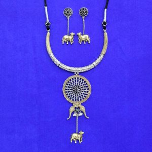 Dual-Tone Antique Mandala Necklace Set with Matching Drop Earrings