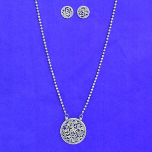 Floral Medallion Necklace Set