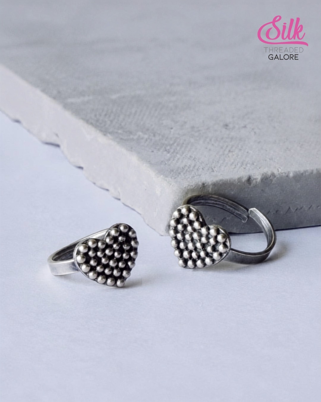 Heartbeat Oxidised Toe Ring (A Pair)
